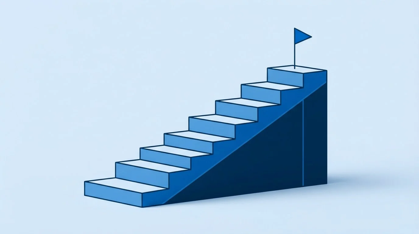 Geometrische Treppe mit mehreren Stufen und einer kleinen Flagge